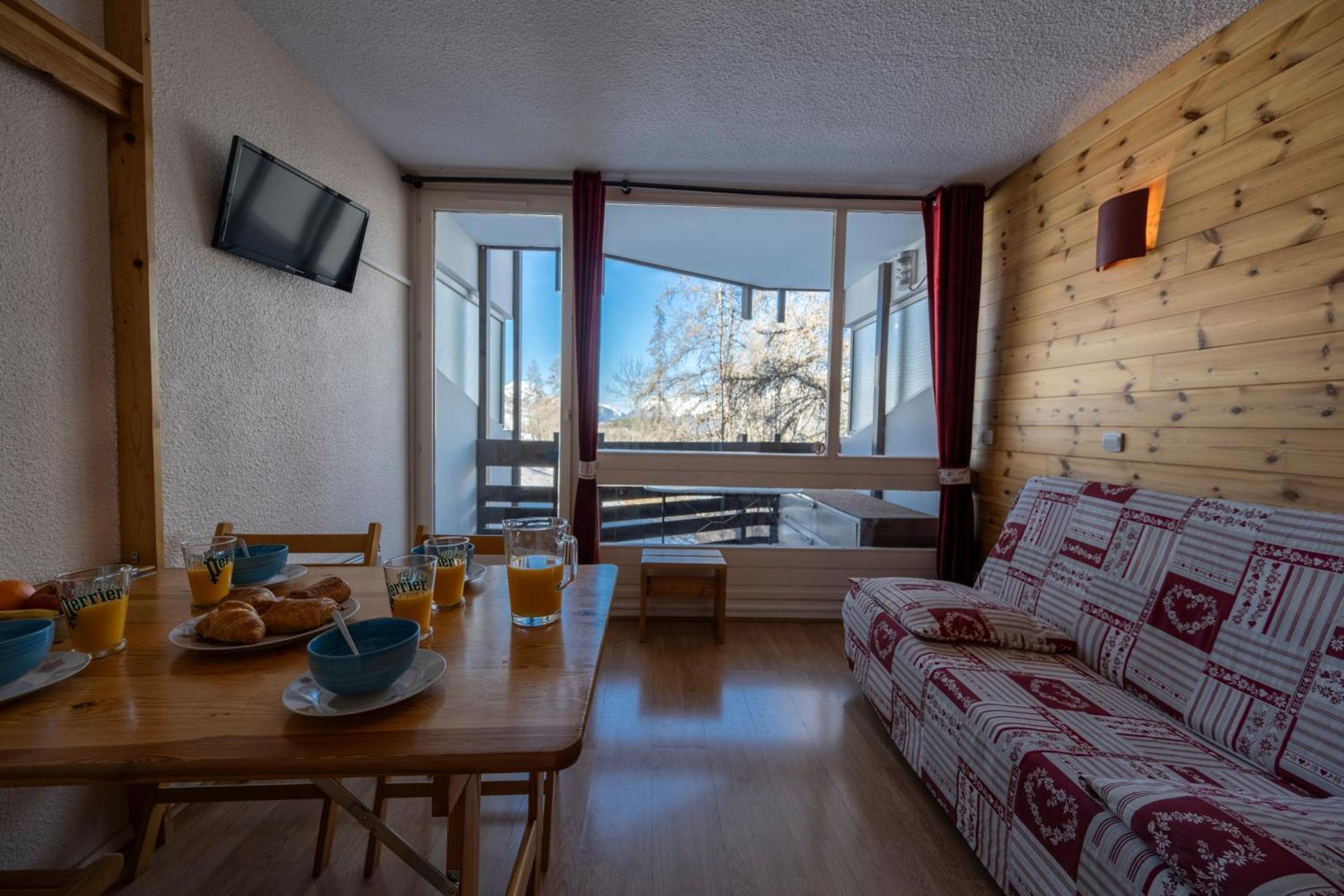 Doux Crepuscule - Au Bord Des Pistes - Parking Apartment Enchastrayes Екстериор снимка