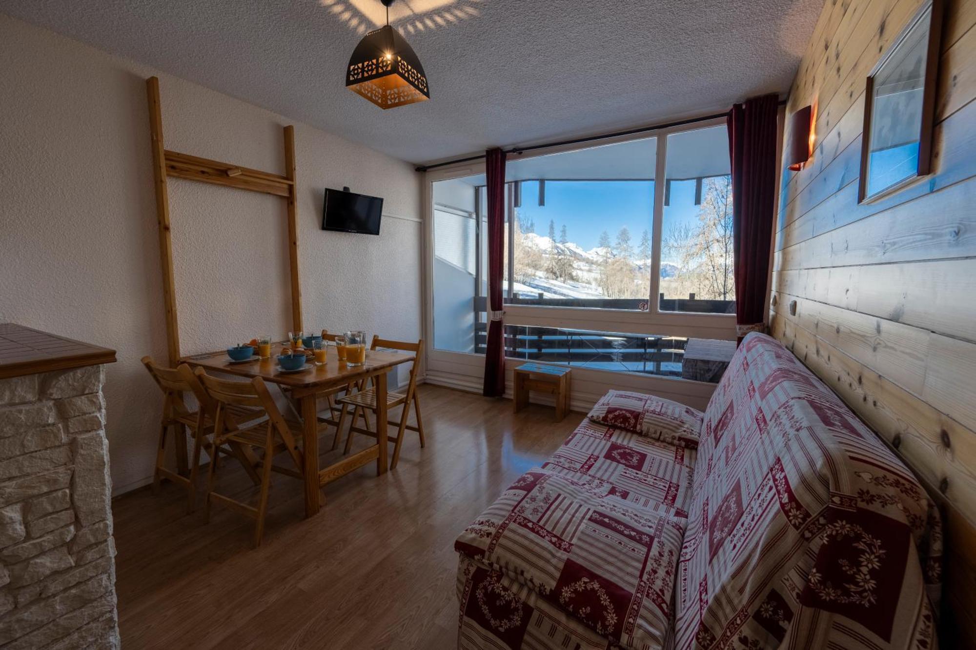 Doux Crepuscule - Au Bord Des Pistes - Parking Apartment Enchastrayes Екстериор снимка