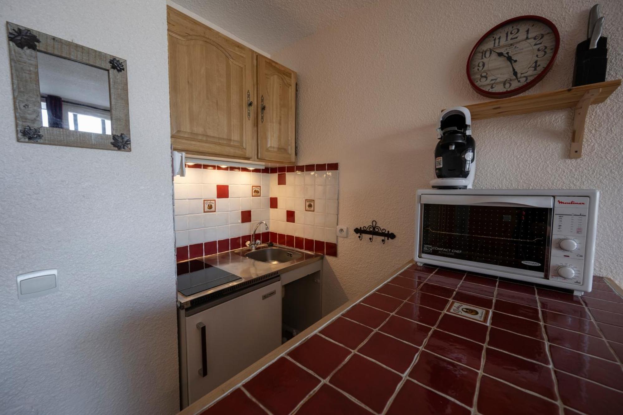 Doux Crepuscule - Au Bord Des Pistes - Parking Apartment Enchastrayes Екстериор снимка